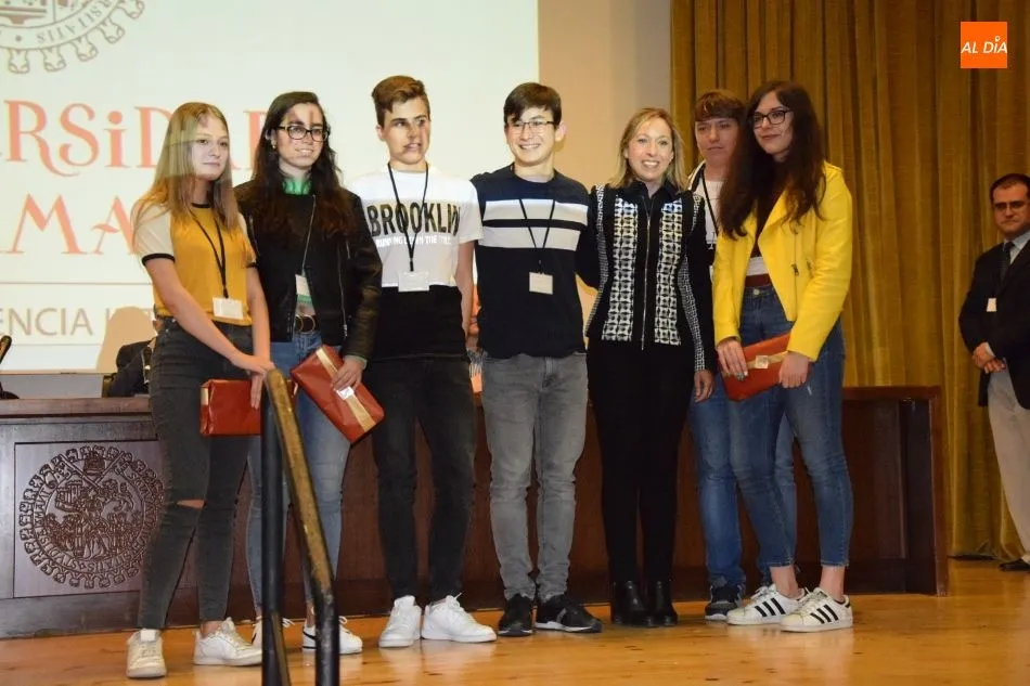 Foto 10 - El I Concurso de Cristalizaci&oacute;n acerca a la ciencia a m&aacute;s de 300 estudiantes de ESO y Bachillerato