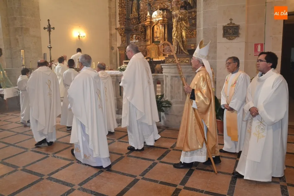 Foto 10 - La Di&oacute;cesis festeja las Bodas de Oro sacerdotales de cuatro de sus presb&iacute;teros  