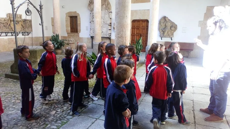 Foto 8 - Los alumnos de Primaria del Colegio Padres Trinitarios visitan el Museo de Salamanca