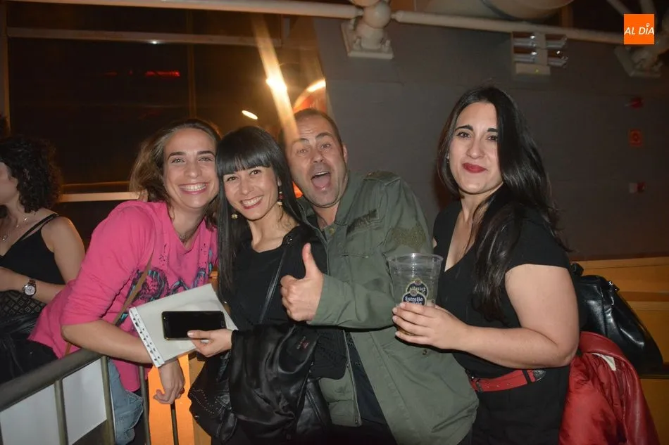 Foto 5 - Un Leiva en plenitud llena el Multiusos en el inicio de su gira