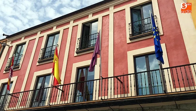 La hostelería podrá cerrar una hora más tarde de su horario hasta el domingo 12 de mayo tras la...
