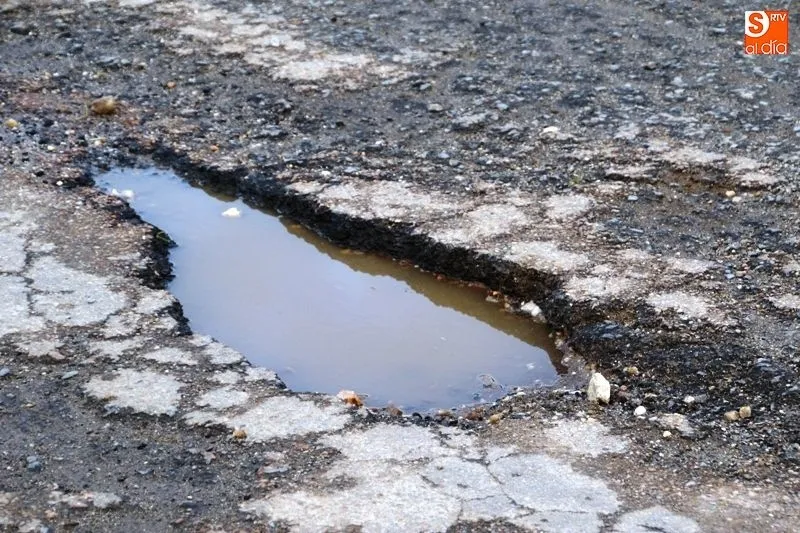 Foto 3 - El deterioro de la carretera de Amatos a comienzos del a&ntilde;o 2016