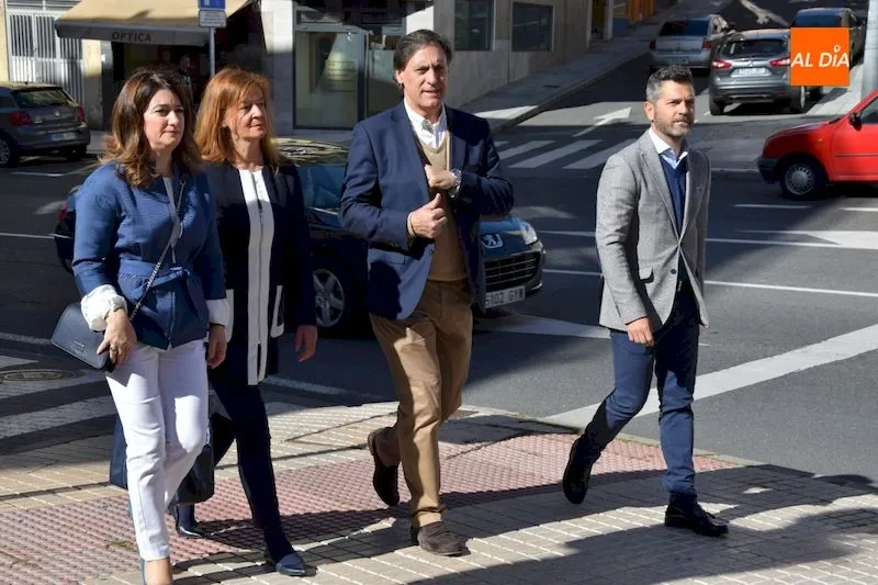 Foto 3 - Garc&iacute;a Carbayo se compromete a llevar una programaci&oacute;n cultural estable, gratuita y de calidad a...
