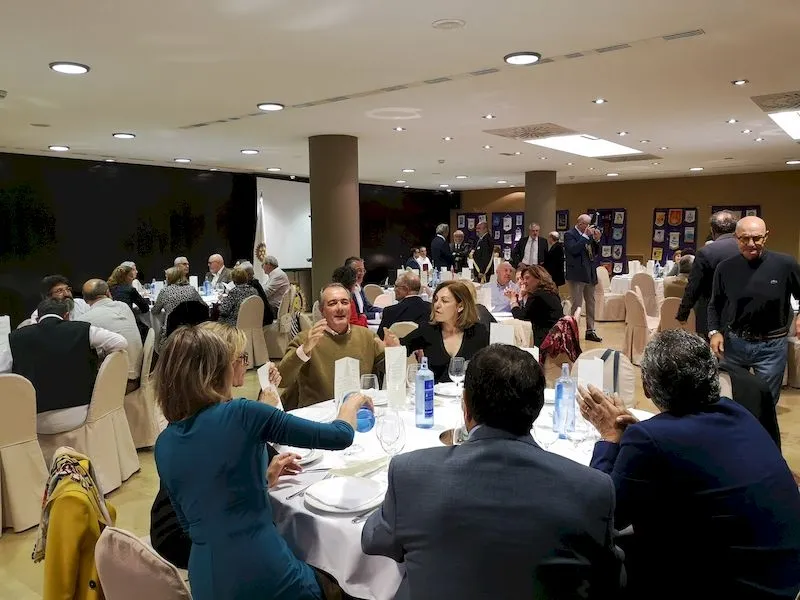 Foto 3 - El Club Salamanca Plaza Mayor entrega su premio &lsquo;Servir&rsquo; a Blas Rodr&iacute;guez