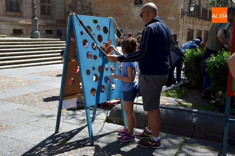 Foto 3 - La VI Jornada de Artesan&iacute;a muestra a los salmantinos los oficios de ayer y de hoy