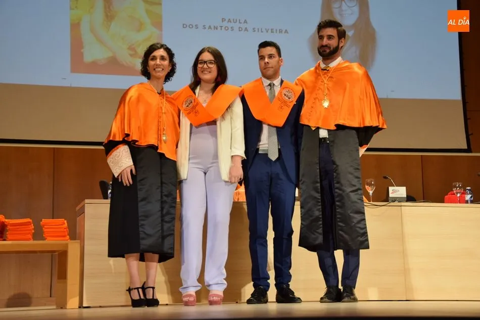 Foto 11 - Los nuevos titulados en Administraci&oacute;n y Direcci&oacute;n de Empresas celebran su graduaci&oacute;n