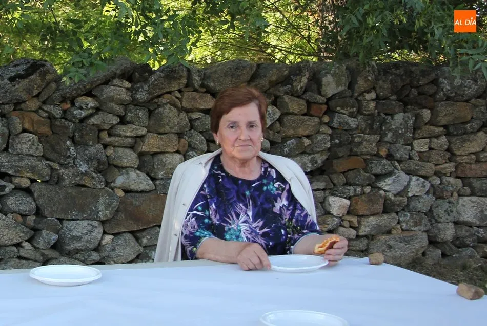 Foto 11 - Los vecinos de Bogajo acompa&ntilde;an a San Isidro en la bendici&oacute;n de los campos  