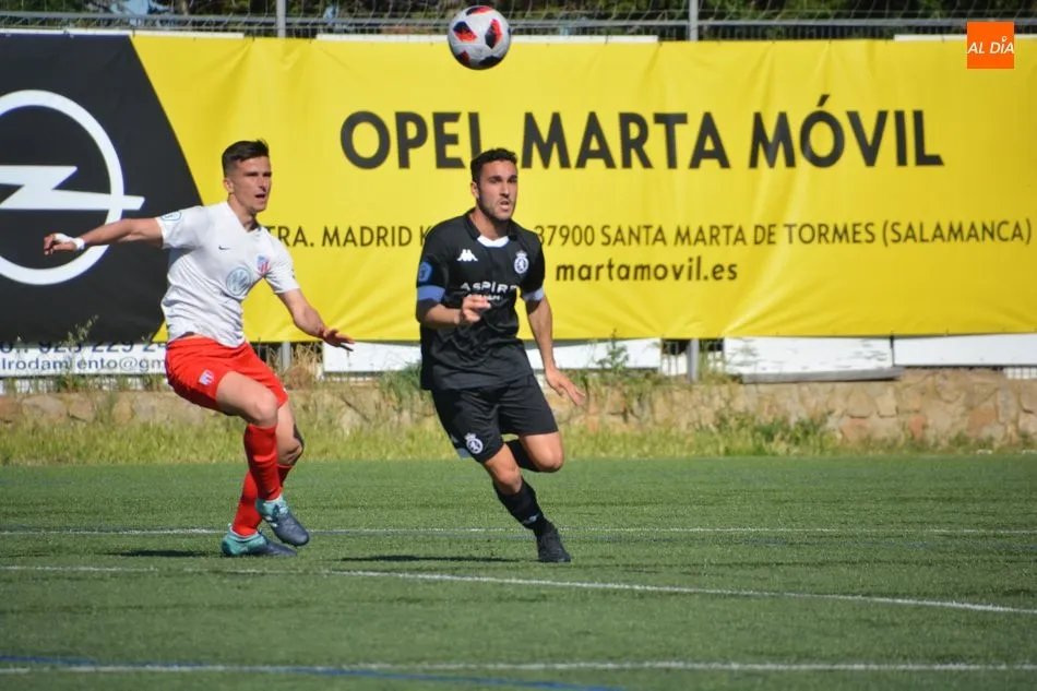 Foto 10 - El Santa Marta se despide de la liga en casa con una gran victoria (4-2)