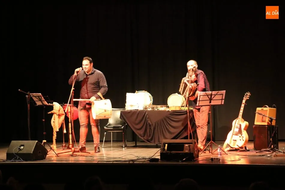 Luis Antonio Pedraza y Paulo Meirinhos dejan el acento de la Raya en el Centro Cultural  