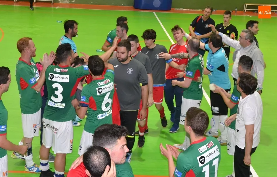 Foto 6 - El III Senior muere en la orilla tras una vibrante temporada en la que reconquist&oacute; a la afici&oacute;n  