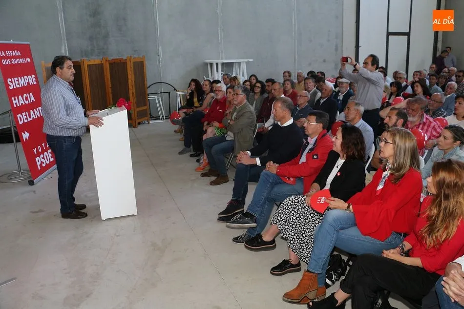 Foto 9 - Ander Gil y Fernando Pablos congregan a los socialistas de la Sierra de Francia