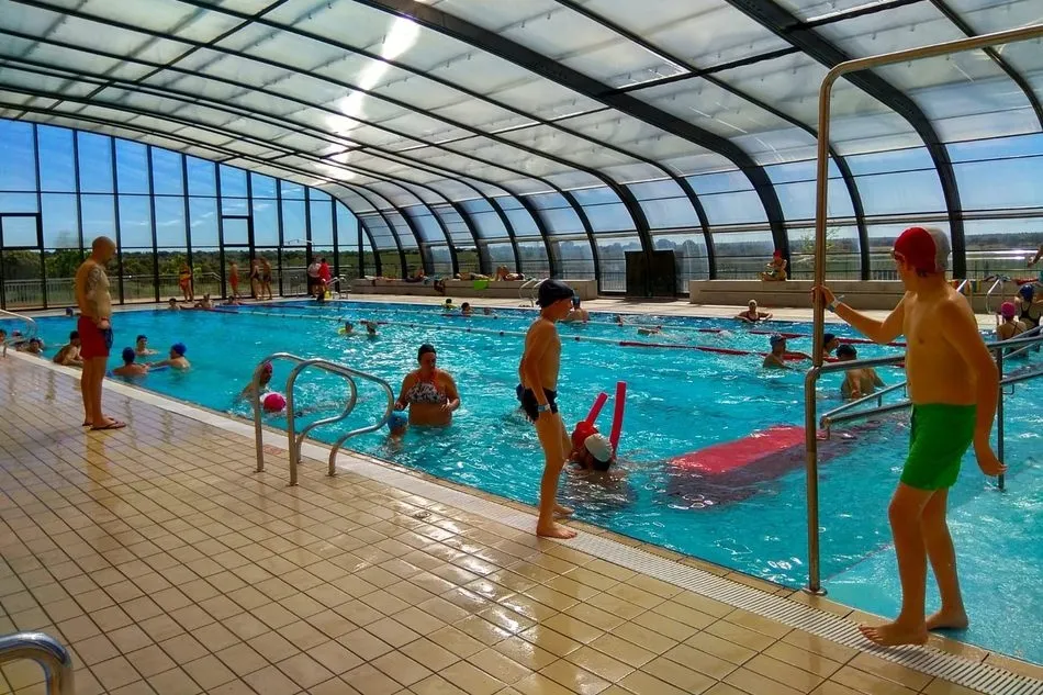 Cerca de 400 senderistas descubren ‘Los secretos de la presa’ en la II Marcha de Senderismo de...