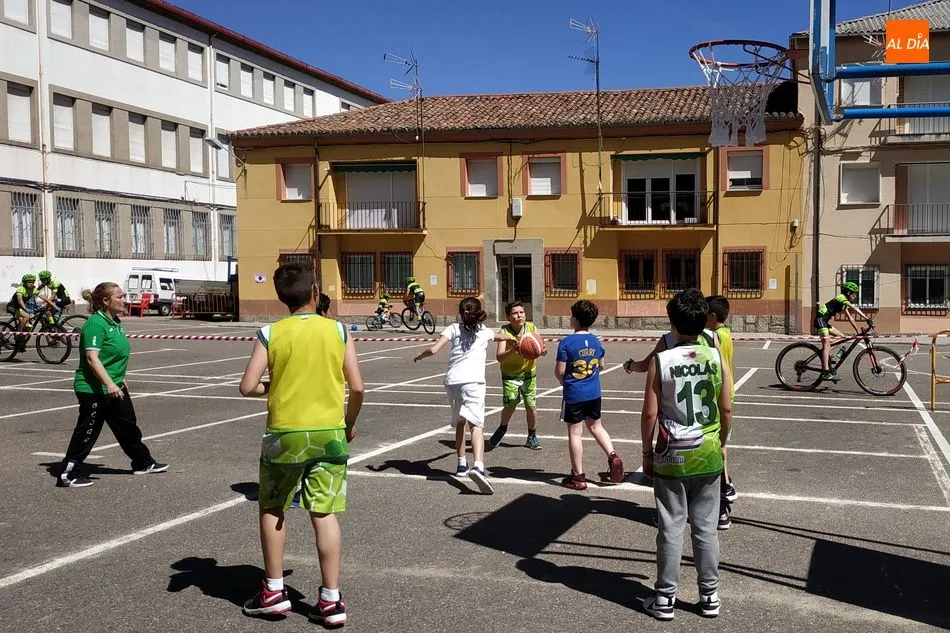 Foto 11 - Las Escuelas Deportivas en&nbsp; la calle para incentivar el Deporte de cara al pr&oacute;ximo curso  