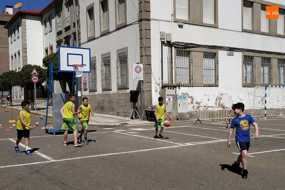 Foto 7 - Las Escuelas Deportivas en&nbsp; la calle para incentivar el Deporte de cara al pr&oacute;ximo curso  