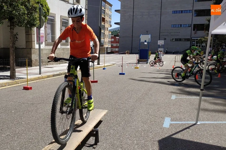 Foto 6 - Las Escuelas Deportivas en&nbsp; la calle para incentivar el Deporte de cara al pr&oacute;ximo curso  