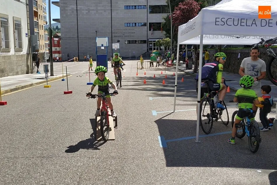 Foto 5 - Las Escuelas Deportivas en&nbsp; la calle para incentivar el Deporte de cara al pr&oacute;ximo curso  