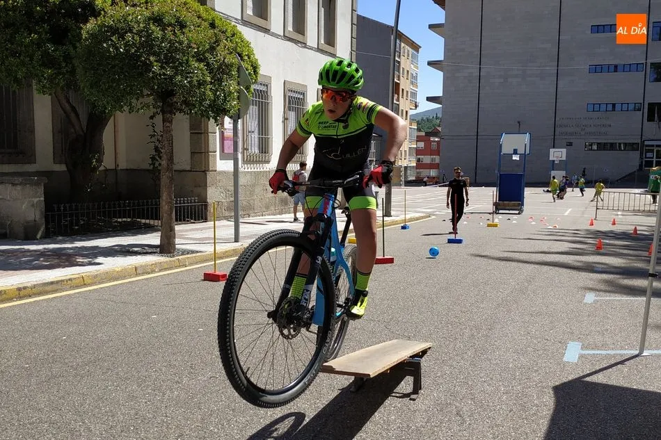 Foto 4 - Las Escuelas Deportivas en&nbsp; la calle para incentivar el Deporte de cara al pr&oacute;ximo curso  