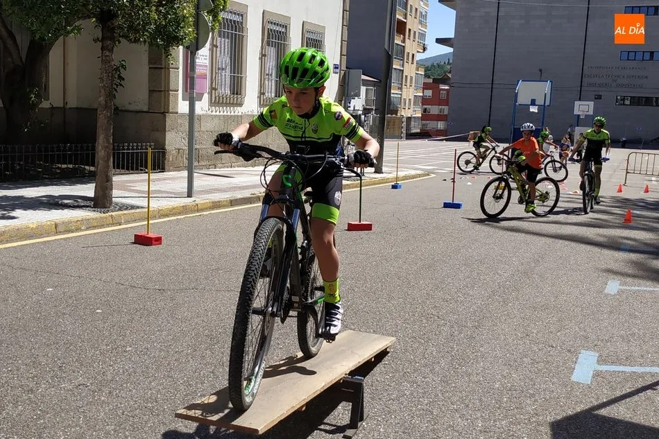 Foto 2 - Las Escuelas Deportivas en&nbsp; la calle para incentivar el Deporte de cara al pr&oacute;ximo curso  