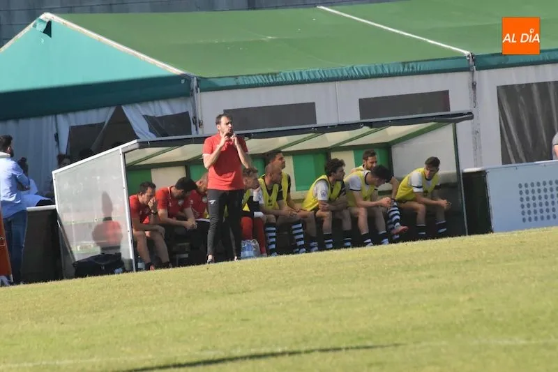 Garci en el área técnica / José Luis Cotobal