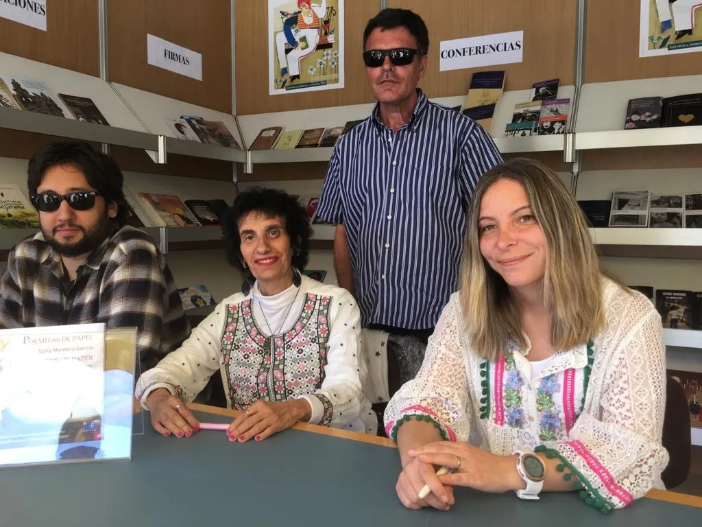 Foto 7 - Gran &eacute;xito en la Feria Municipal del Libro del Poemario Infantil &lsquo;Poemitas de Papel&rsquo;