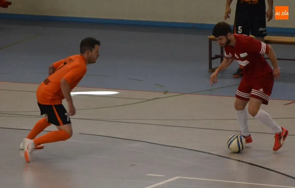 Foto 10 - El Mir&oacute;briga Futsal se estrella con los palos y queda contra las cuerdas en la Copa Presidente  