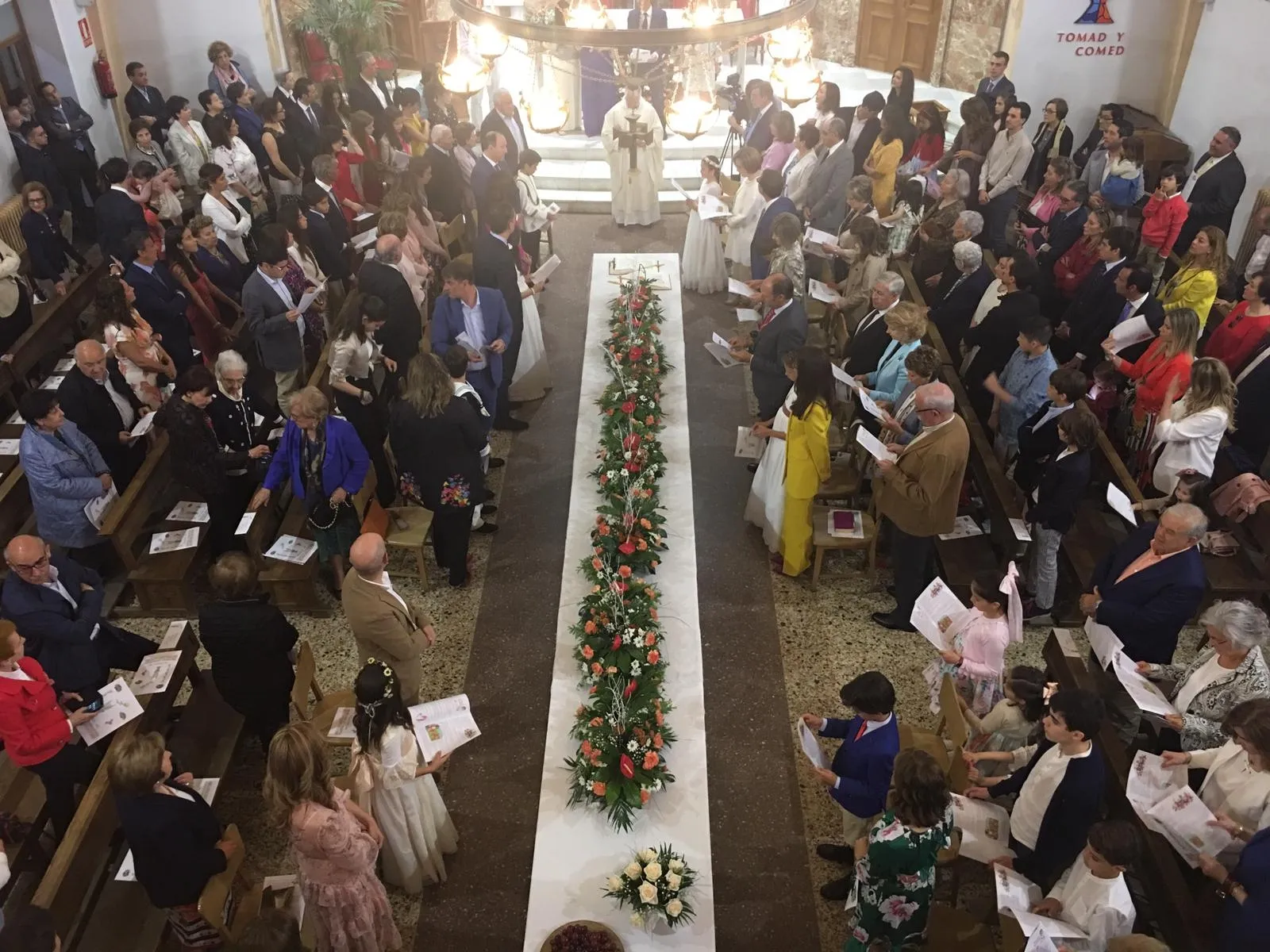 Foto 3 - Celebraci&oacute;n de Primeras Comuniones en el Colegio Maristas