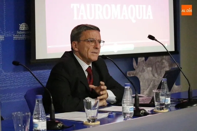 Foto 3 - Antonio Lorca analiza el trato que la multinacional Walt Disney otorga a la Tauromaquia  