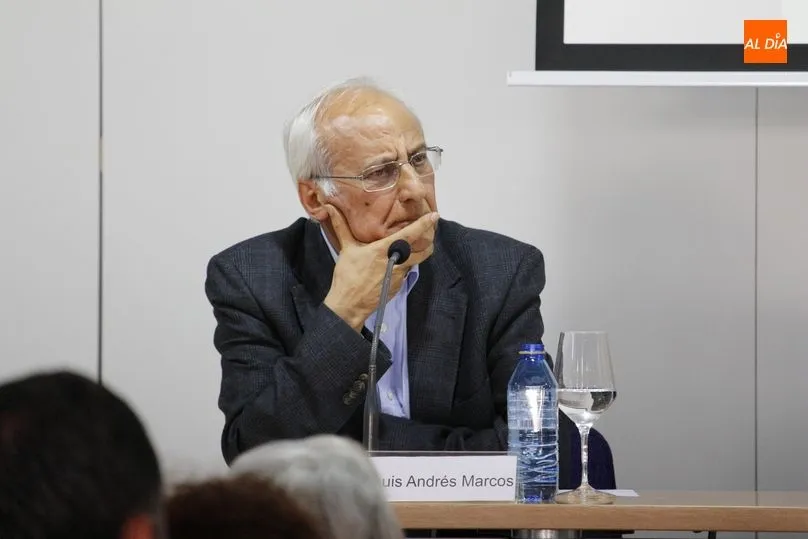 Foto 4 - Conferencia de Antonio Colinas sobre Mar&iacute;a Zambrano en la Feria del Libro