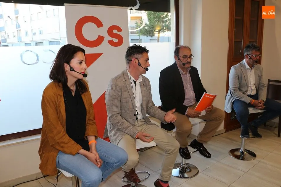 Foto 9 - Ciudadanos Guijuelo presenta su candidatura en la villa