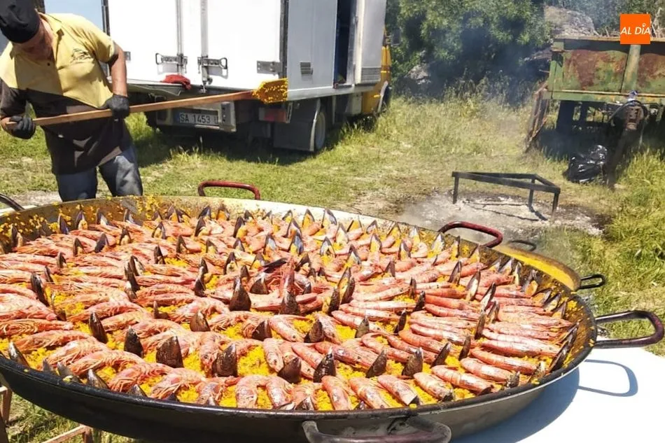 Foto 5 - Cientos de personas&nbsp;acuden fieles a la cita con la Virgen &lsquo;chica&rsquo; en Pere&ntilde;a de la Ribera  