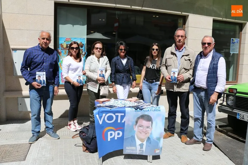 Foto 2 - El PP da a conocer en Vitigudino su programa electoral a las Cortes regionales  