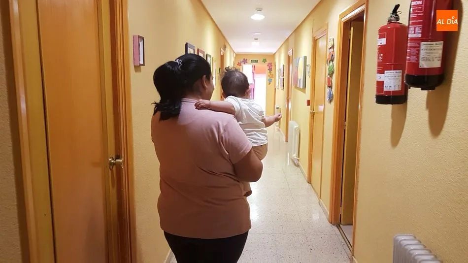 Foto 6 - &ldquo;Ayudamos a las j&oacute;venes a salir adelante y tener una vida normalizada con sus beb&eacute;s&rdquo;