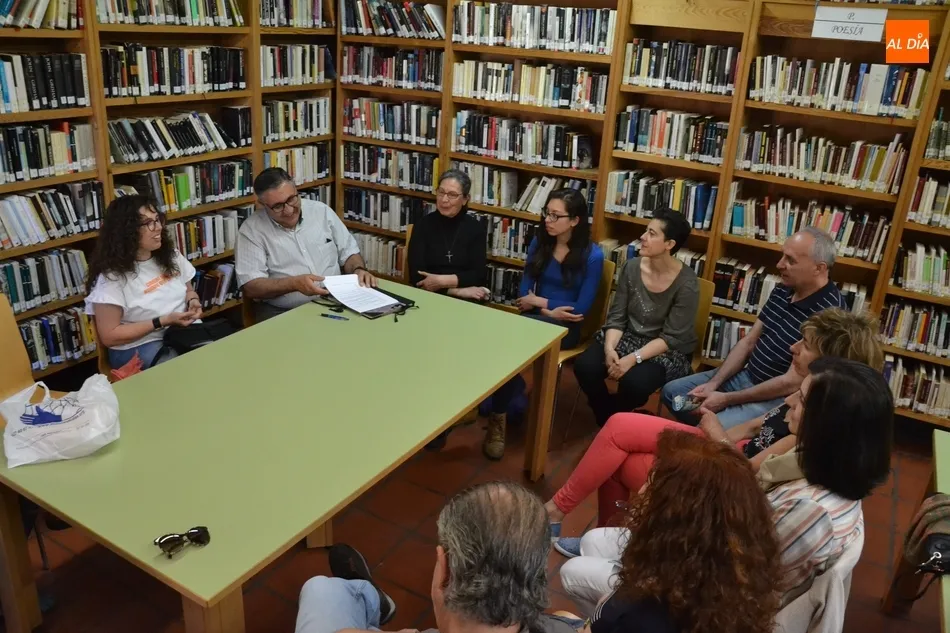 Foto 5 - Tom&aacute;s Dom&iacute;nguez explica en Mirolibro c&oacute;mo son los archivos municipales  