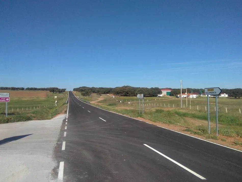 Foto 3 - Abierta al tr&aacute;fico la carretera de Matilla tras las obras de mejora ejecutadas por la Diputaci&oacute;n  