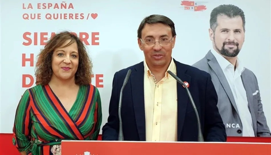 La candidata del PSOE al Parlamento Europeo Iratxe García, junto al cabeza de lista a las Cortes de Castilla y León por Salamanca Fernando Pablos. Foto de Europa Press