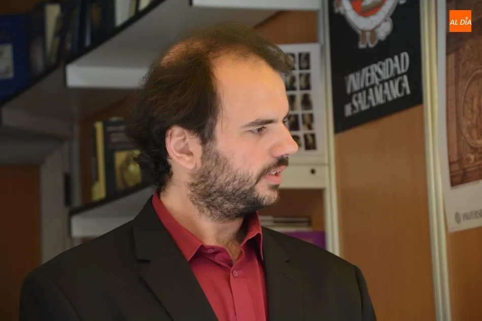 Foto 6 - Isaac Mart&iacute;n Nieto relata la historia de la Caja Rural de Salamanca en un&nbsp;libro
