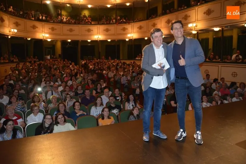 Foto 7 - &Eacute;xito de Christian G&aacute;lvez en la presentaci&oacute;n de una obra que profundiza en el retrato m&aacute;s...
