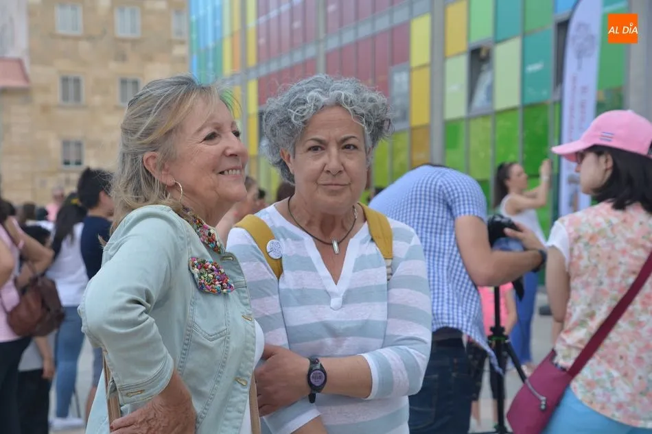 Foto 5 - Gran ambiente en la Plaza de la Concordia en la celebraci&oacute;n del D&iacute;a Internacional de la Familia
