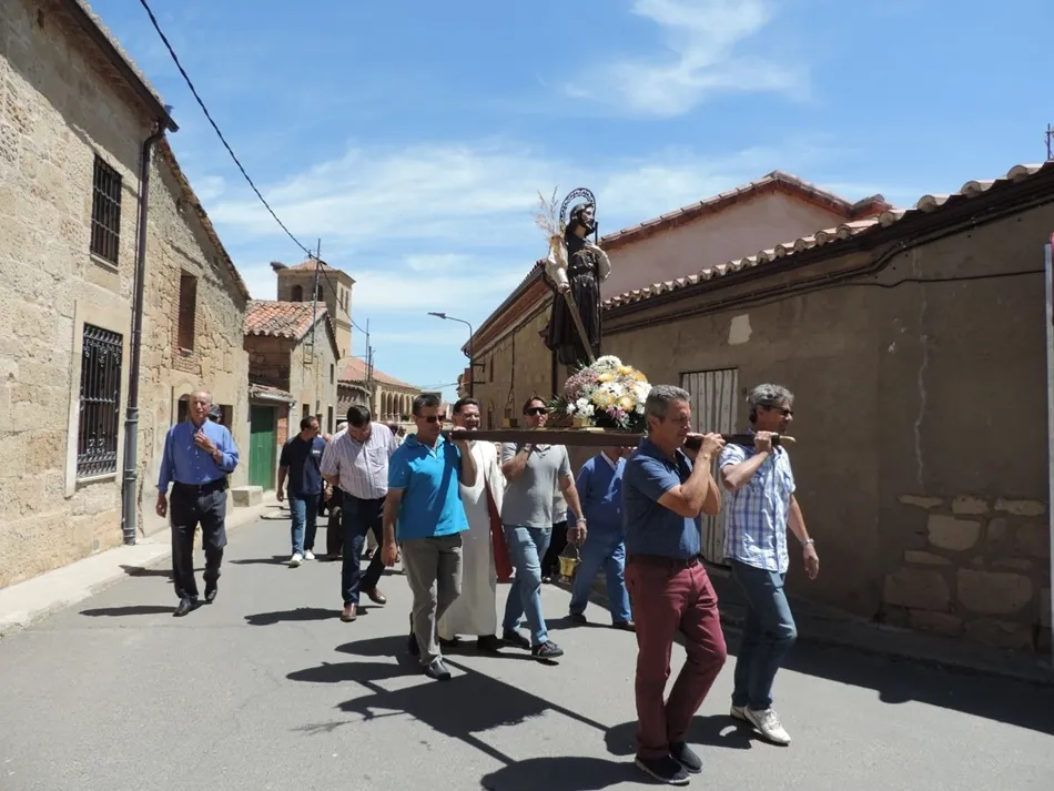 Los agricultores de Aldearrubia celebran su día