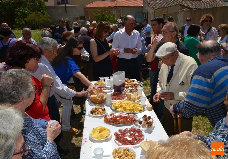 Foto 3 - Decenas de agricultores honran a San Isidro en su d&iacute;a grande