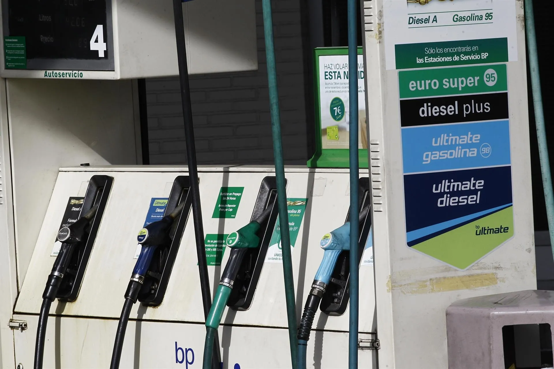 El precio de la gasolina ha disminuido / Europa Press