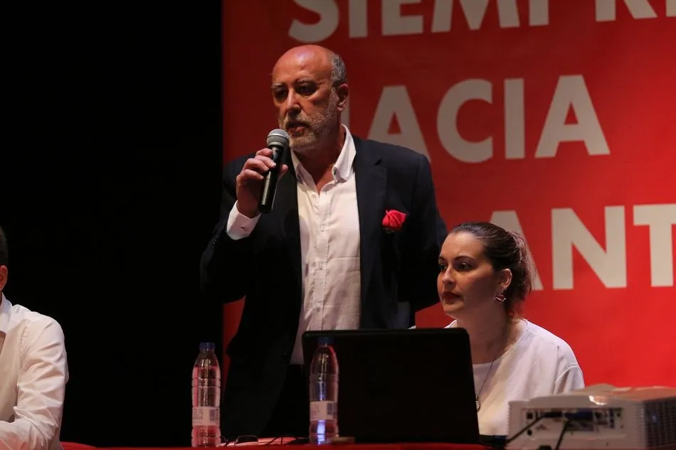 Foto 4 - El PSOE de Guijuelo presenta un amplio programa electoral