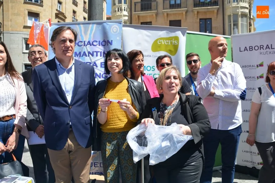 La plaza del Liceo, punto de partida de la actividad organizada por la Asociación Ascbyc. Foto: Lydia González