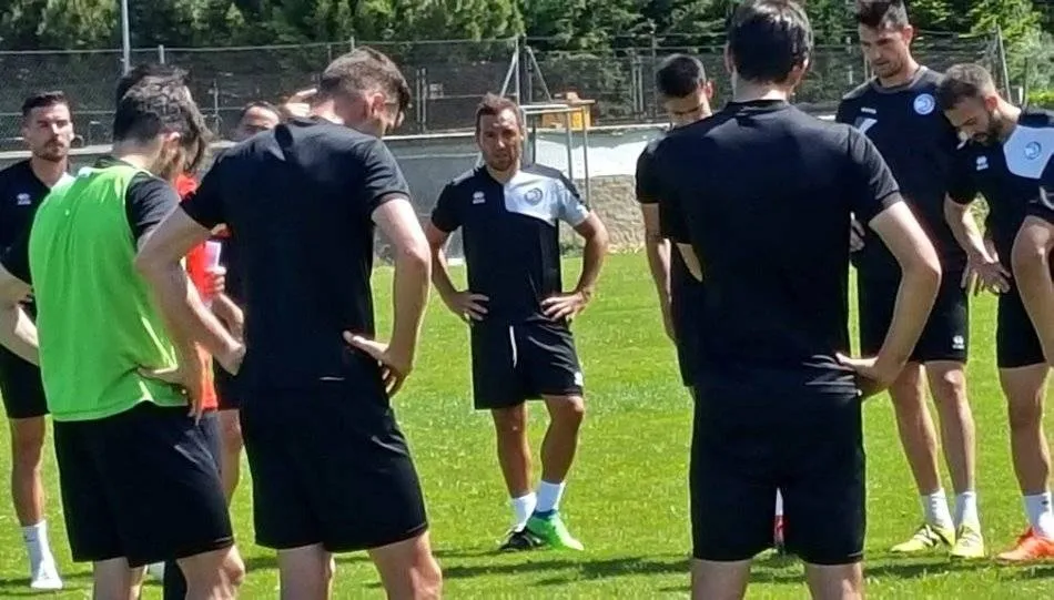 Cazorla en un entrenamiento con Unionistas