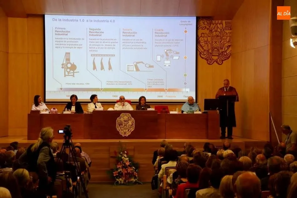 Foto 7 - Feliz graduaci&oacute;n de los alumnos del Programa de la Experiencia de la UPSA