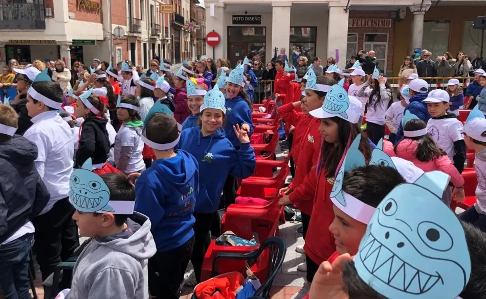 Foto 7 - Seis centros de la comarca mirobrigense toman parte en el Danzar de los Danzares 2019  