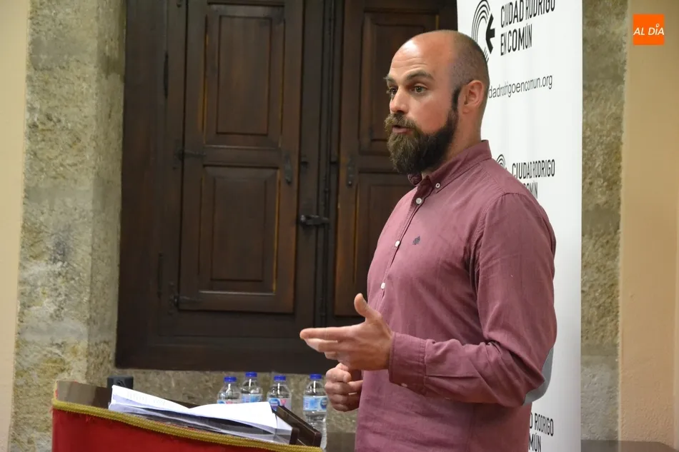 Foto 7 - El pleno empleo y fijar poblaci&oacute;n, objetivos finales del programa de IU-Ciudad Rodrigo en Com&uacute;n  