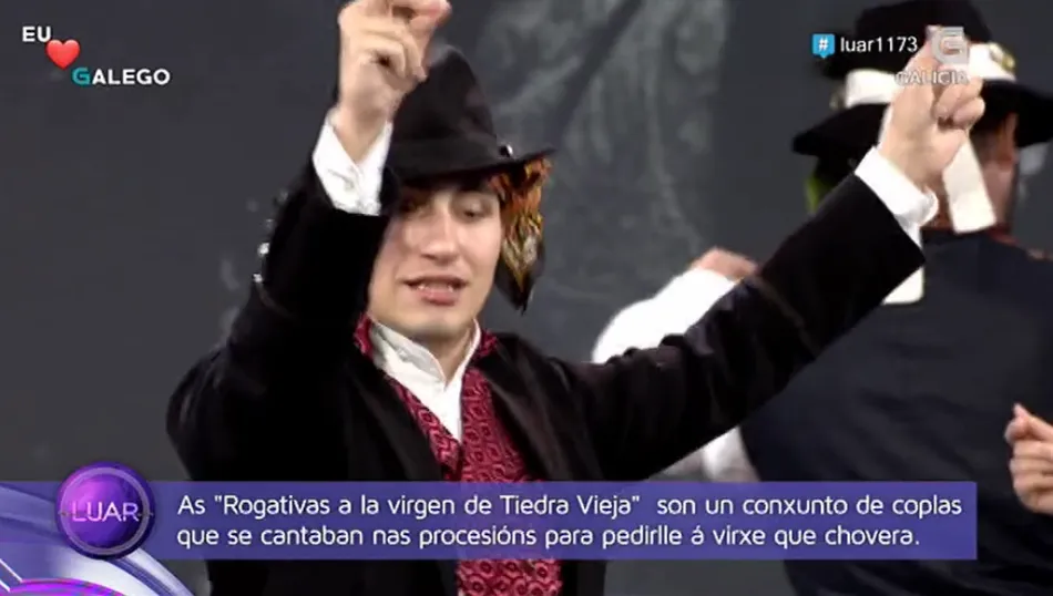 Juan Antonio Muñoz baila en la TV de Galicia con la Agrupación Virgen de los Aguadores  
