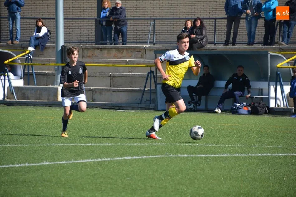 Foto 11 - Resultados, clasificaciones e im&aacute;genes del f&uacute;tbol base provincial