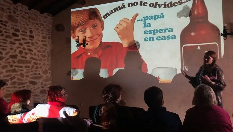 El objetivo de estas charlas es concienciar a la población para que denuncien los casos de violencia contra las mujeres